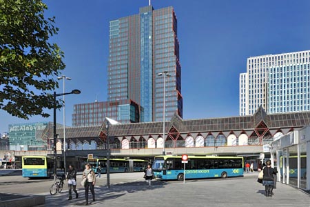 Riesjard Schropp: openbaar vervoer station Almere